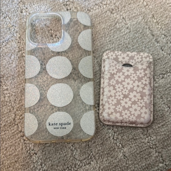 Kate Spade Silver Polka Dot Phone Case 14 pro max - Picture 2 of 2